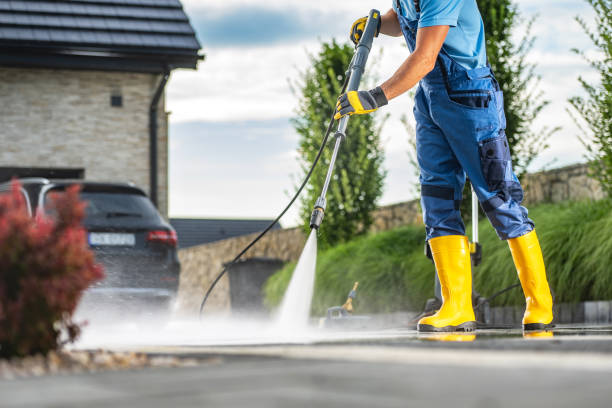 Best Driveway Pressure Washing  in Chandler, OK